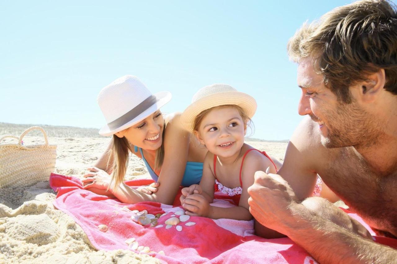 6 Berth Caravan For Hire At Martello Beach Holiday Park In Essex Ref 29017Y Hotel Clacton-on-Sea Ngoại thất bức ảnh